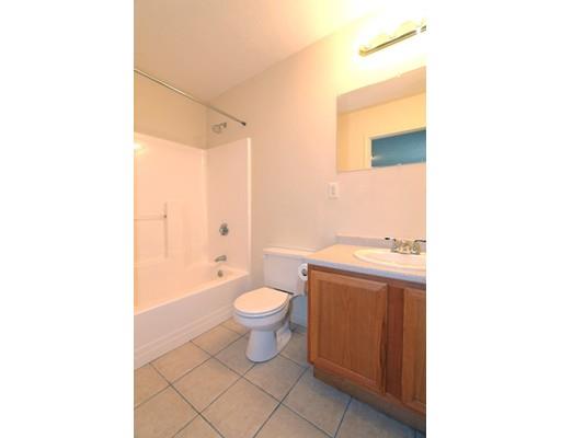 41 Locust Ave, Worcester, MA 01604 photo 9