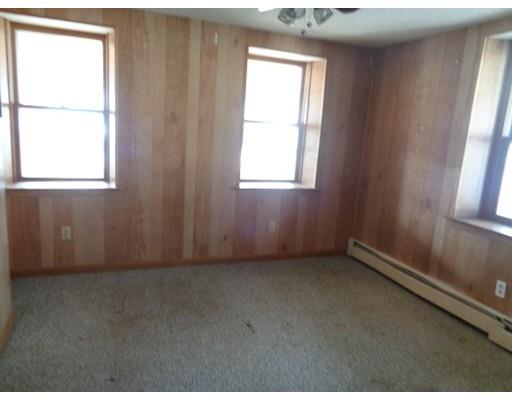 411 High St, Webster, MA 01570 photo 6