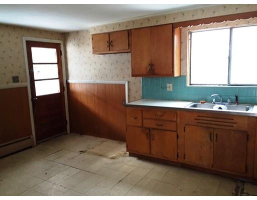 42 Dillon St, Worcester, MA 01604 photo 7