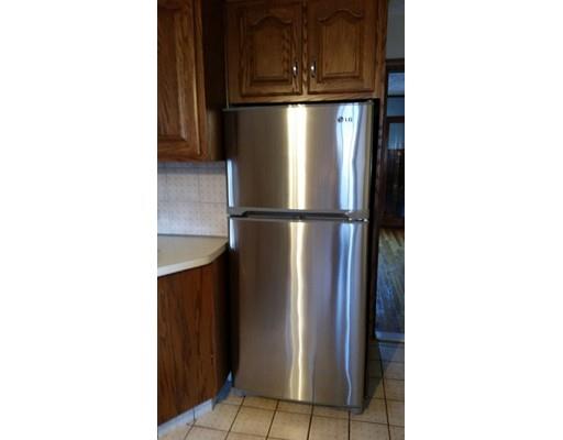34 Maple St, Stoneham, MA 02180 photo 6