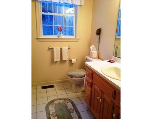 24 Walden Dr, Walpole, MA 02081 photo 12