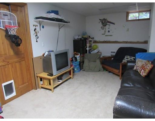 3 Maxine Cir, Easthampton, MA 01027 photo 20
