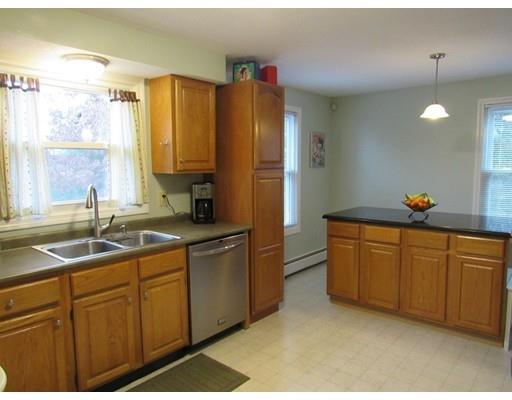 3 Maxine Cir, Easthampton, MA 01027 photo 7