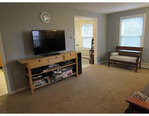 3 Maxine Cir, Easthampton, MA 01027 photo 5