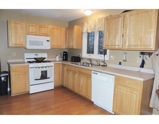 507 Boston Rd, Springfield, MA 01109 photo 3