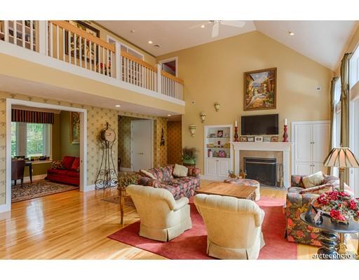 4 Teal Cir, Mashpee, MA 02649 photo 4
