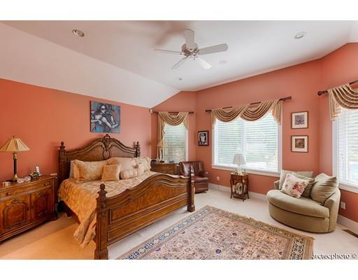 4 Teal Cir, Mashpee, MA 02649 photo 3