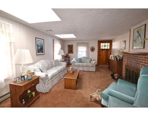 39 Shore Ave, Wareham, MA 02571 photo 4
