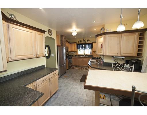 40 Harkness Ave, Springfield, MA 01118 photo 15