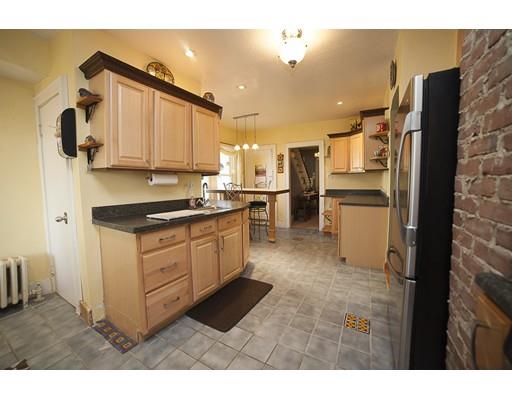 40 Harkness Ave, Springfield, MA 01118 photo 12