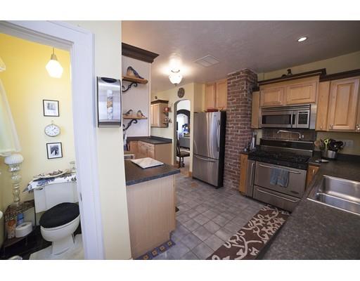 40 Harkness Ave, Springfield, MA 01118 photo 10