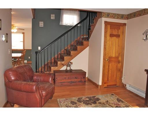 82 E Silver St, Westfield, MA 01085 photo 8