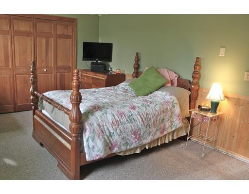 82 E Silver St, Westfield, MA 01085 photo 19