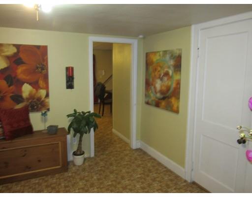 55 Montgomery St, Chicopee, MA 01020 photo 8