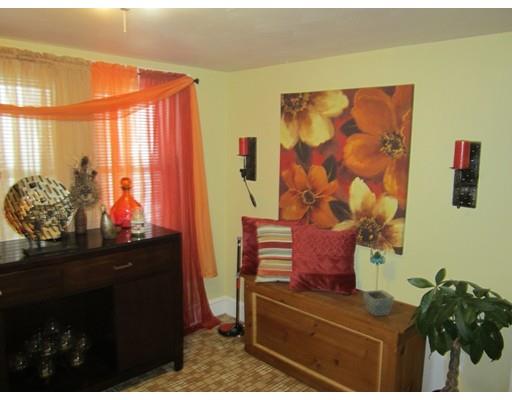 55 Montgomery St, Chicopee, MA 01020 photo 7