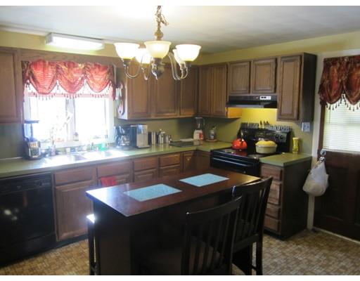55 Montgomery St, Chicopee, MA 01020 photo 4