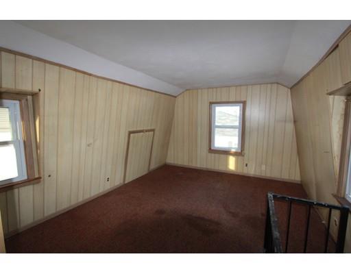 243 Carew St, Chicopee, MA 01020 photo 9