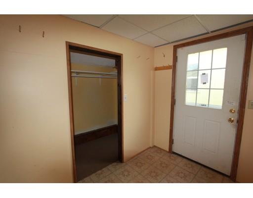 243 Carew St, Chicopee, MA 01020 photo 8