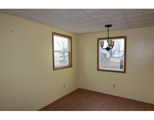 243 Carew St, Chicopee, MA 01020 photo 7