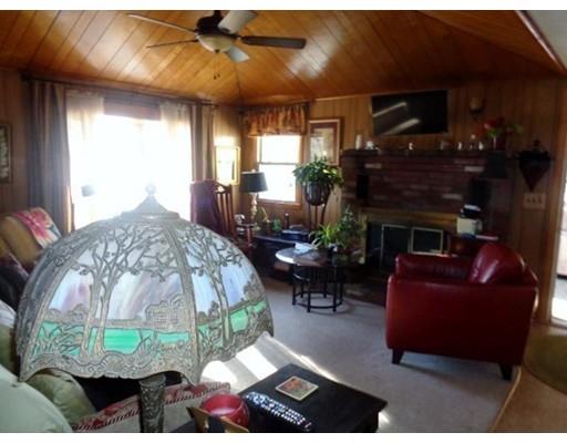 9 Farrell Ct, West Wareham, MA 02576 photo 3
