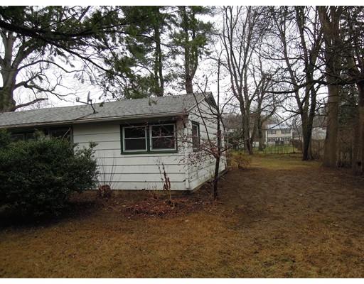 50 Sunridge Dr, Springfield, MA 01118 photo 3
