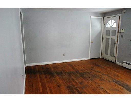 104 Francis St, Springfield, MA 01104 photo 3
