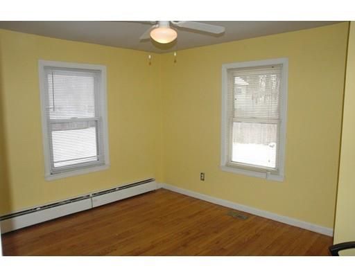 104 Francis St, Springfield, MA 01104 photo 11