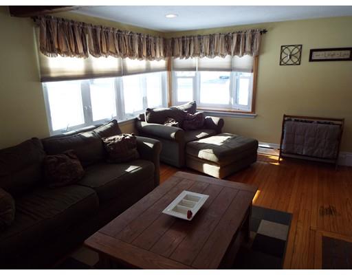 101 Colonel Hunt Dr, Abington, MA 02351 photo 2