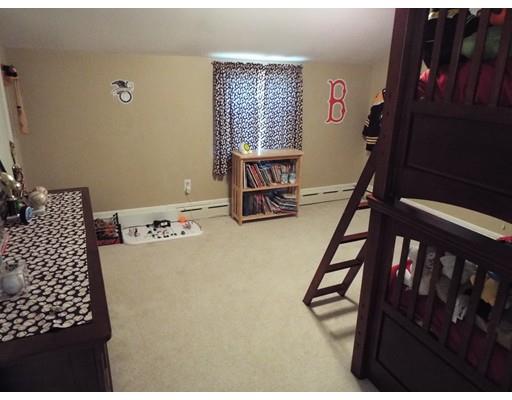 101 Colonel Hunt Dr, Abington, MA 02351 photo 11