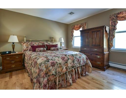 1 Puddingstone Ln, Mendon, MA 01756 photo 22