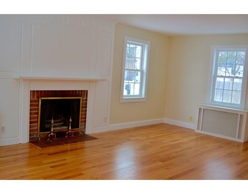 16 Andover Rd, Springfield, MA 01119 photo 12