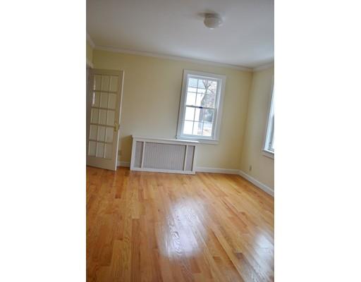 16 Andover Rd, Springfield, MA 01119 photo 8