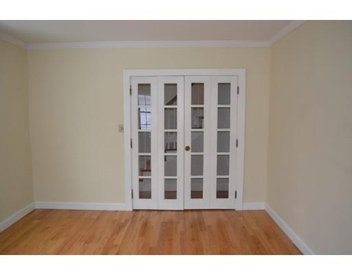 16 Andover Rd, Springfield, MA 01119 photo 7