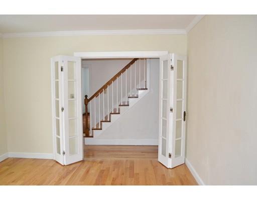 16 Andover Rd, Springfield, MA 01119 photo 6