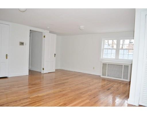 16 Andover Rd, Springfield, MA 01119 photo 20