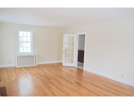 16 Andover Rd, Springfield, MA 01119 photo 13