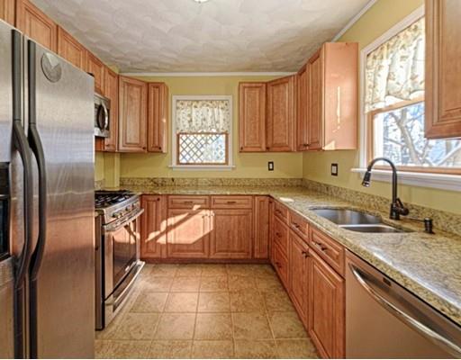 220 School St, Franklin, MA 02038 photo 8