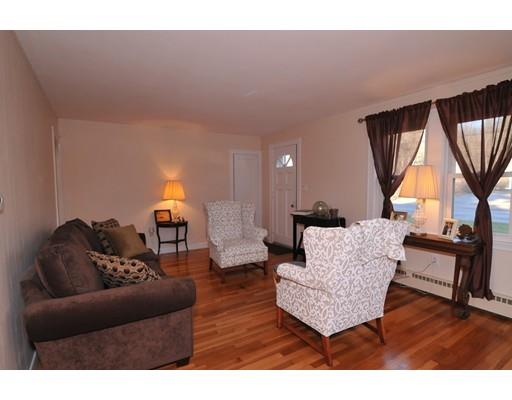 353 Plain St, Millis, MA 02054 photo 4