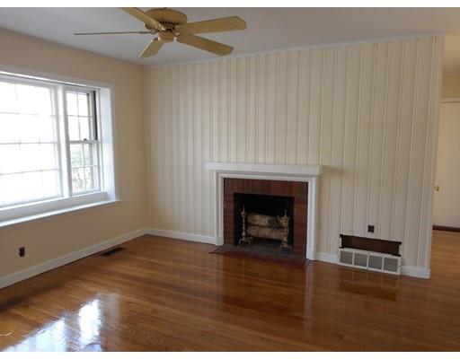 2 Meadow Ln, Danvers, MA 01923 photo 5