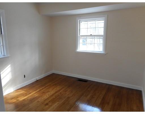 2 Meadow Ln, Danvers, MA 01923 photo 9
