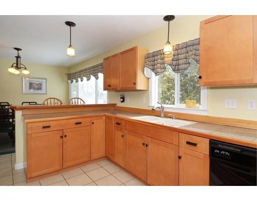 7 Agate Ave, Worcester, MA 01604 photo 11