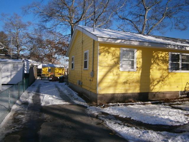28 Bayview St, Wareham, MA 02571 photo 3