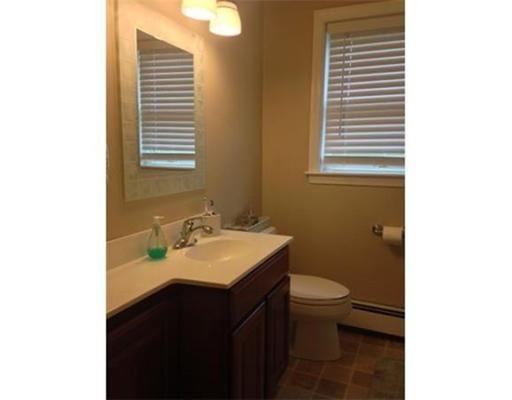 6 Ivy St, Worcester, MA 01604 photo 9