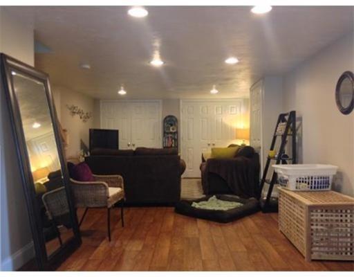 6 Ivy St, Worcester, MA 01604 photo 11