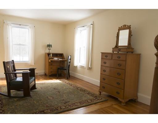 52 South St, Upton, MA 01568 photo 18