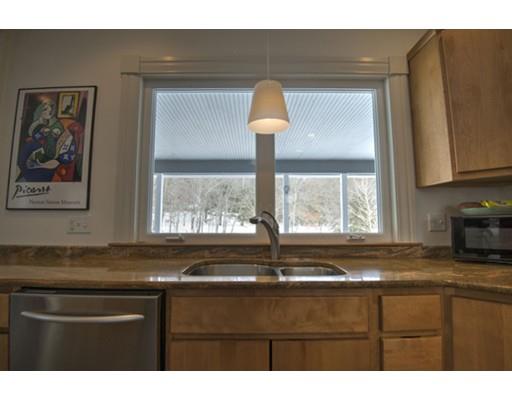 52 South St, Upton, MA 01568 photo 6