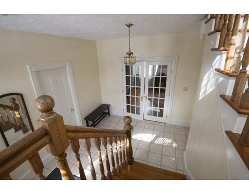 52 South St, Upton, MA 01568 photo 15