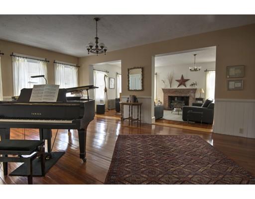 52 South St, Upton, MA 01568 photo 26