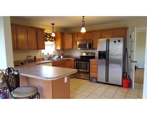 830 Jefferson St, Fall River, MA 02721 photo 2