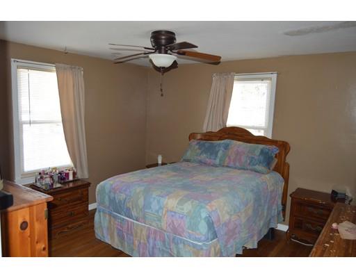 80 Leitch St, Springfield, MA 01109 photo 8